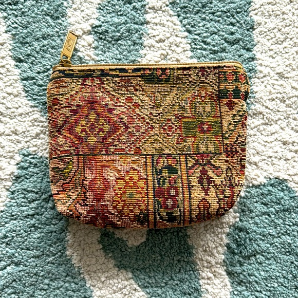 VINTAGE “PINKY” NEEDLEPOINT BAG - Picture 2 of 6